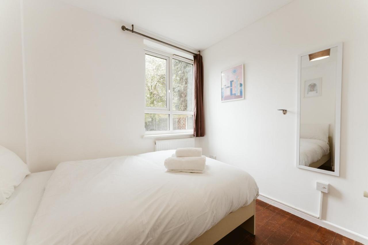 Wesferry Beds To Stay London Exterior photo
