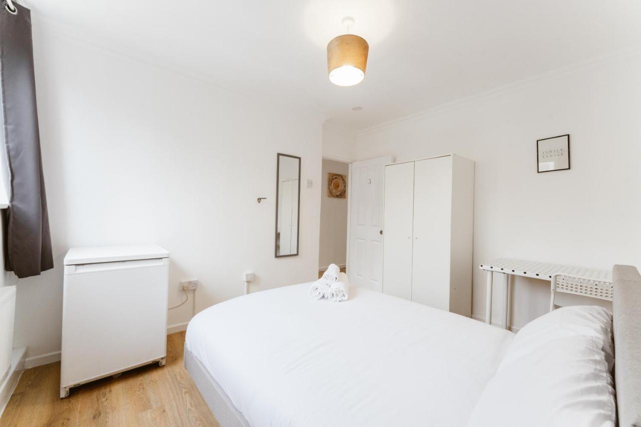 Wesferry Beds To Stay London Exterior photo